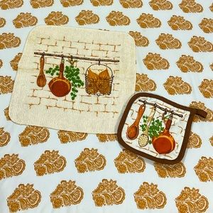 Vintage 1970s Cannon Potholder & Kitchen Dish Hand Towel Set Made in USA